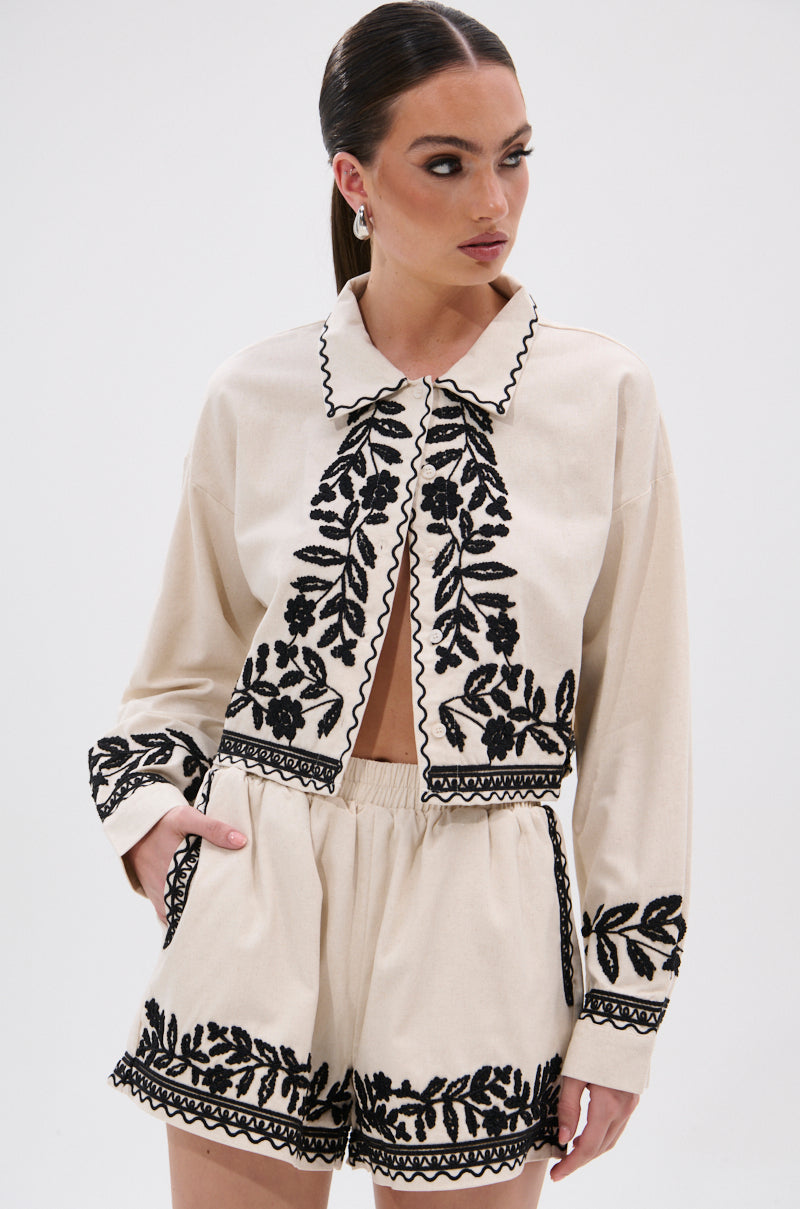 FOREVER AND EVER FLORAL BUTTON DOWN