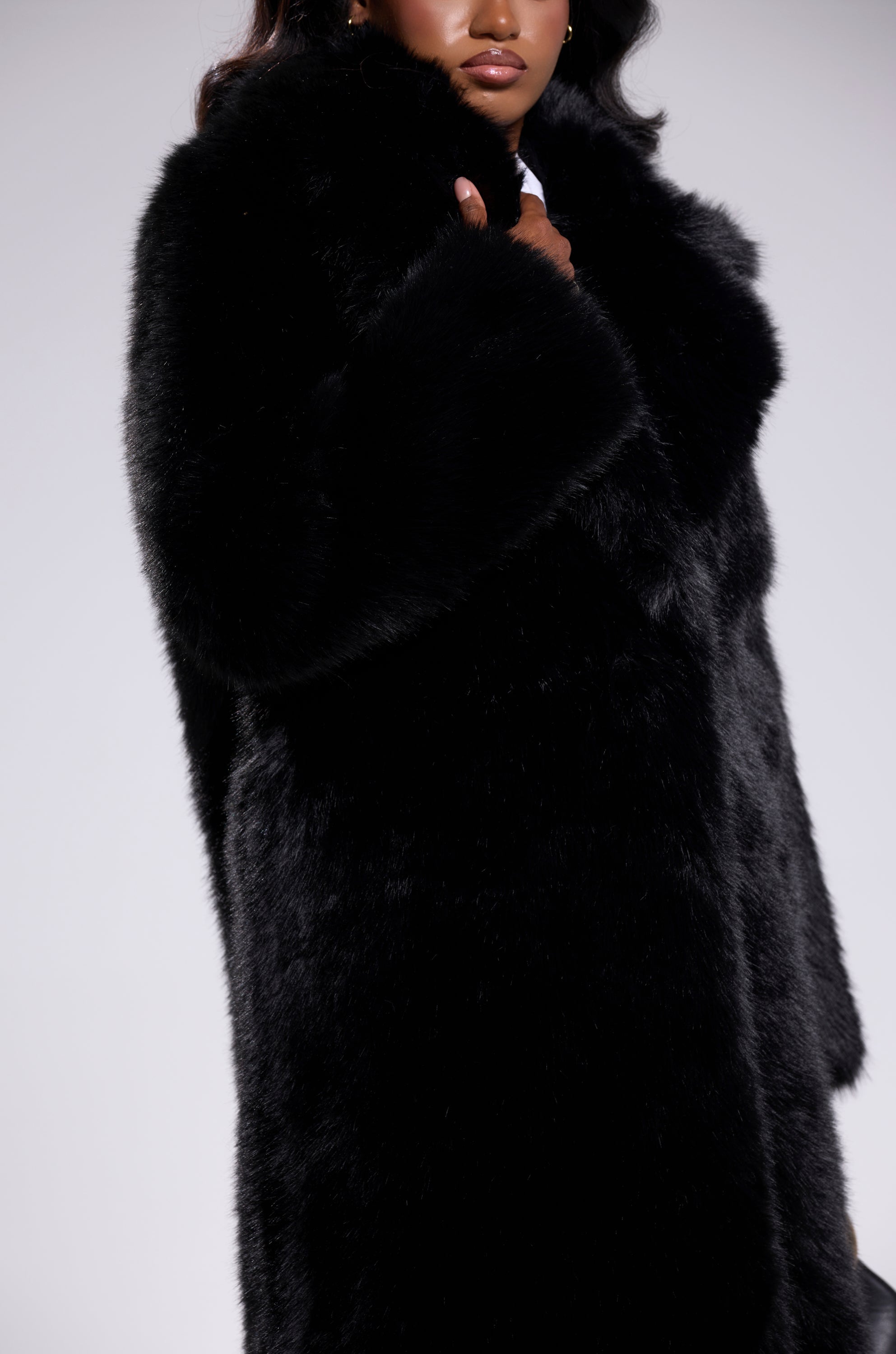 OSLO FAUX FUR COAT IN BLACK
