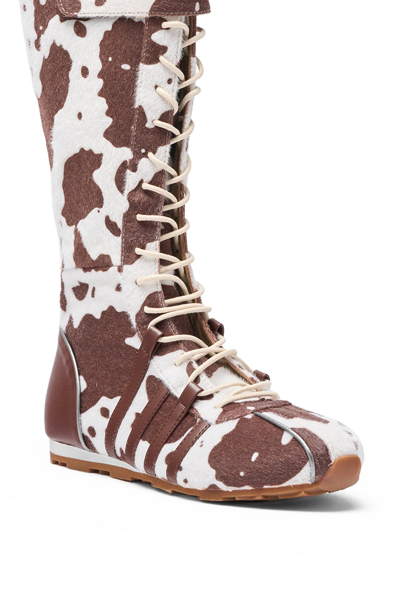 AZALEA WANG OZZY BROWN MULTI FLAT KNEE HIGH SNEAKER