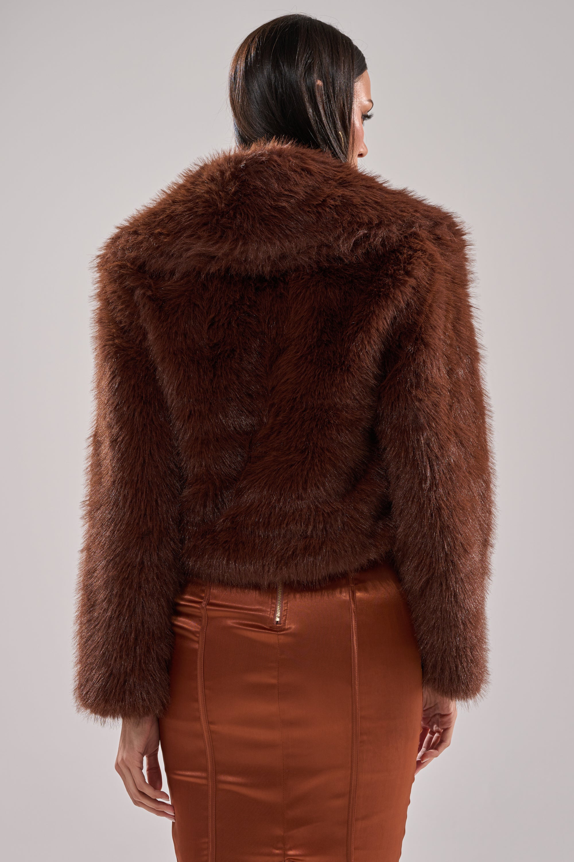 POPPY CROPPED FAUX FUR IN BROWN