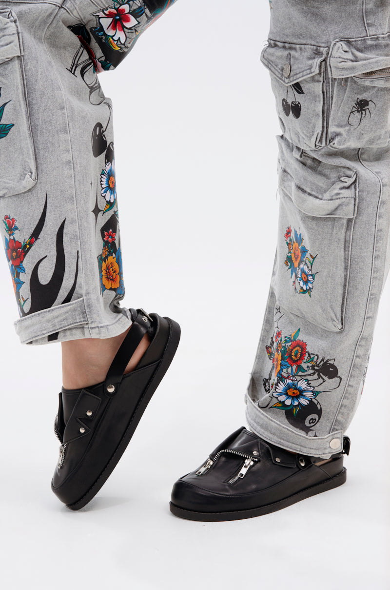 AZALEA WANG RESTER BLACK HARDWARE EMBELLISHED MULE