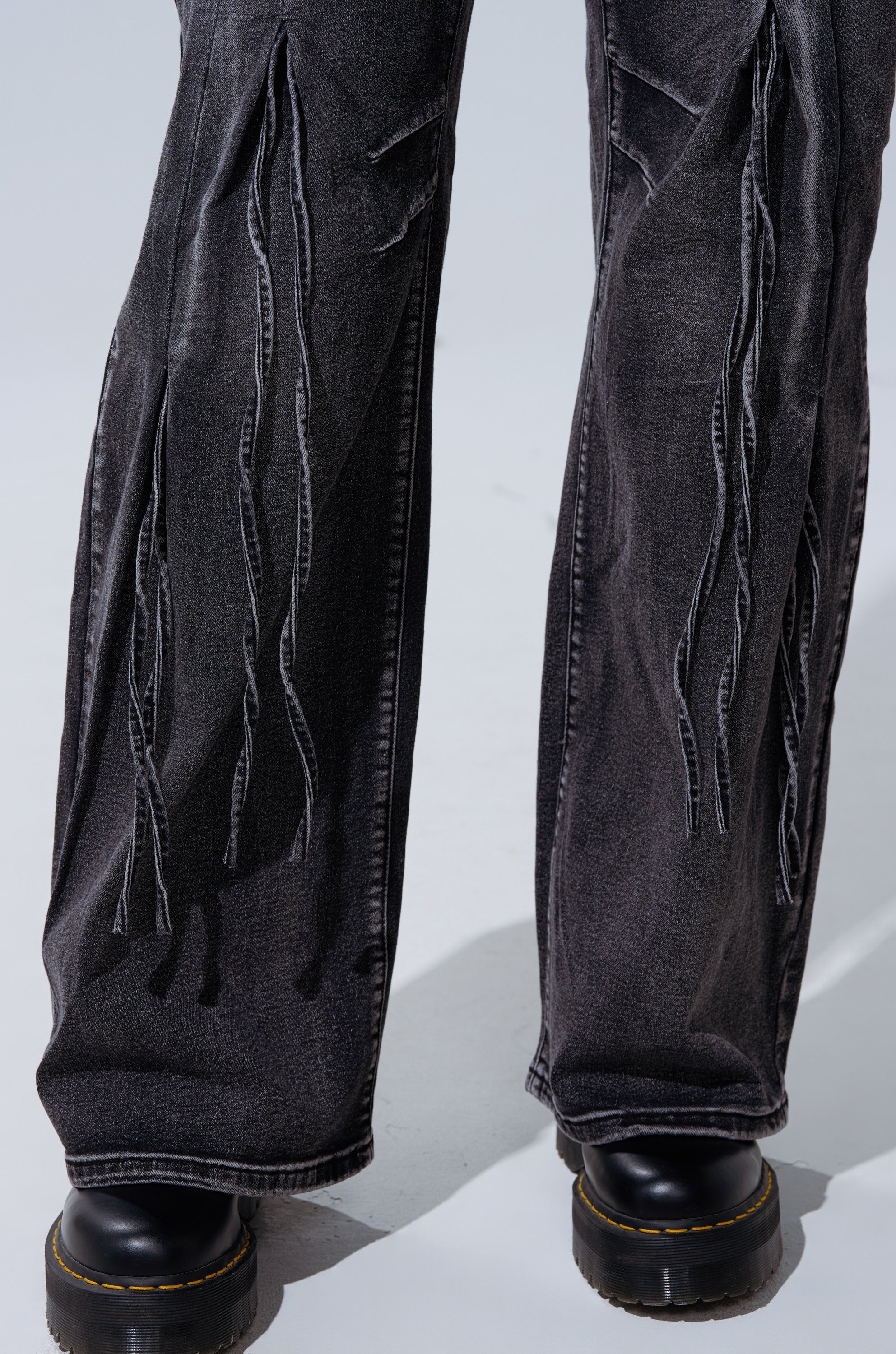 TELL ME ABOUT IT TIE UP DENIM