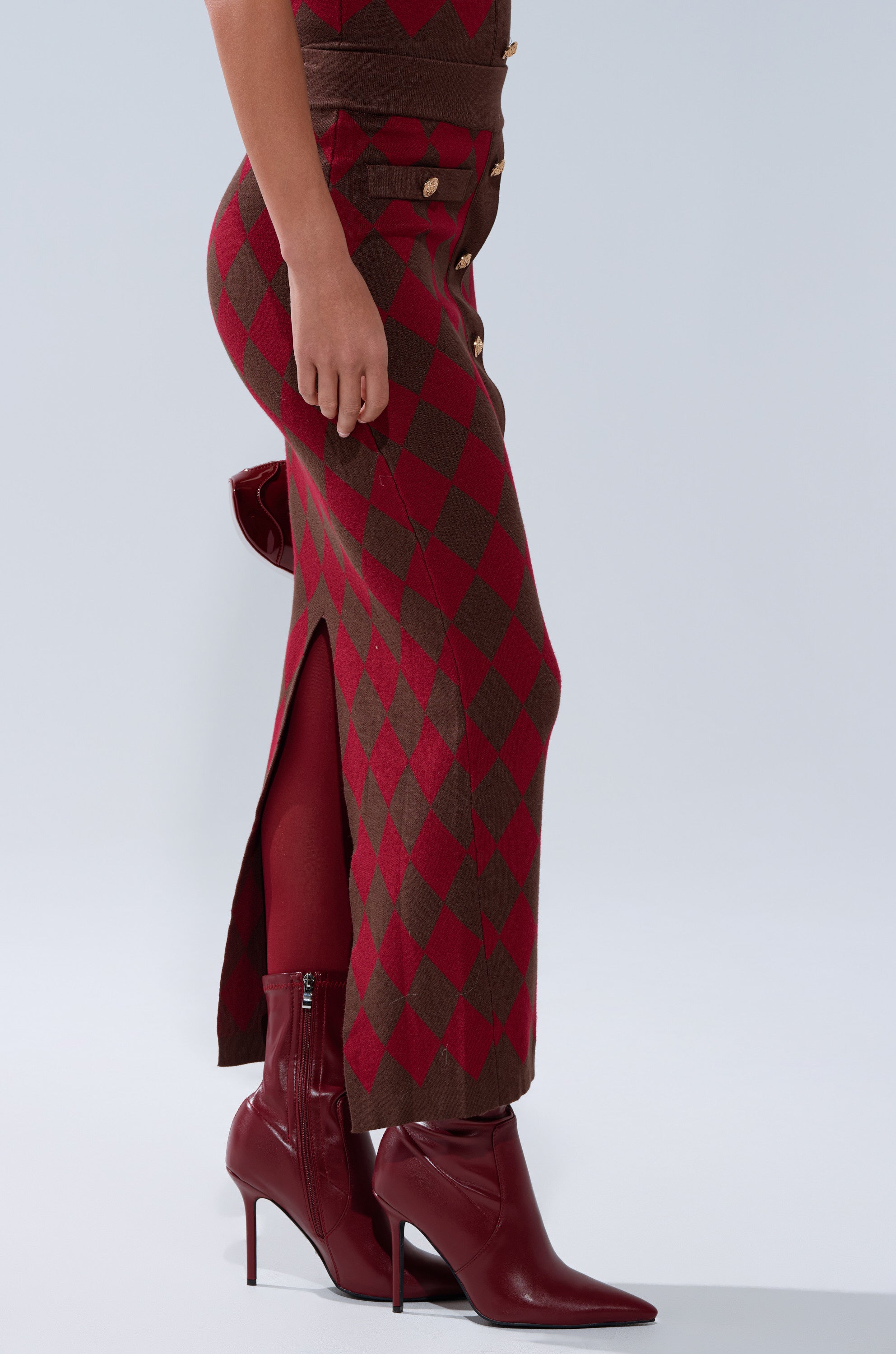 THE BEST PART OF THIS ABSTRACT MAXI SKIRT