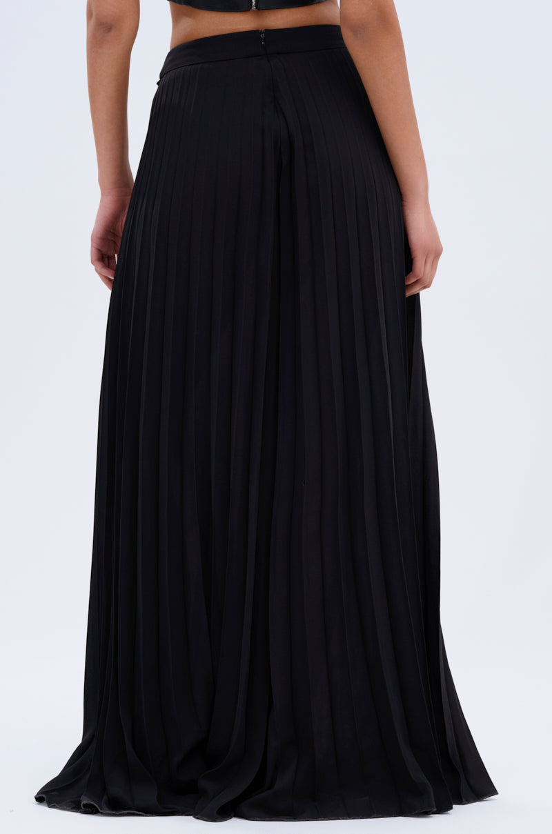 QUEEN OF EVERYTHING PALAZZO PANT