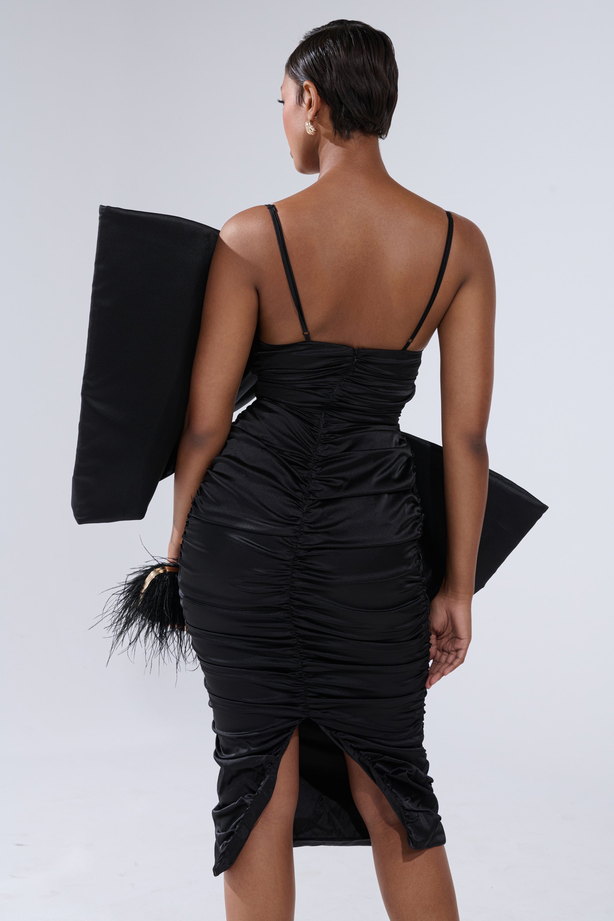 ONE OF ONE BOW MIDI DRESS IN BLACK