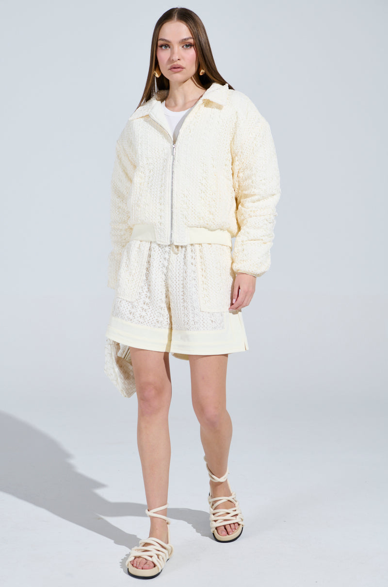 BROOKLYN CROCHET BERMUDA SHORTS