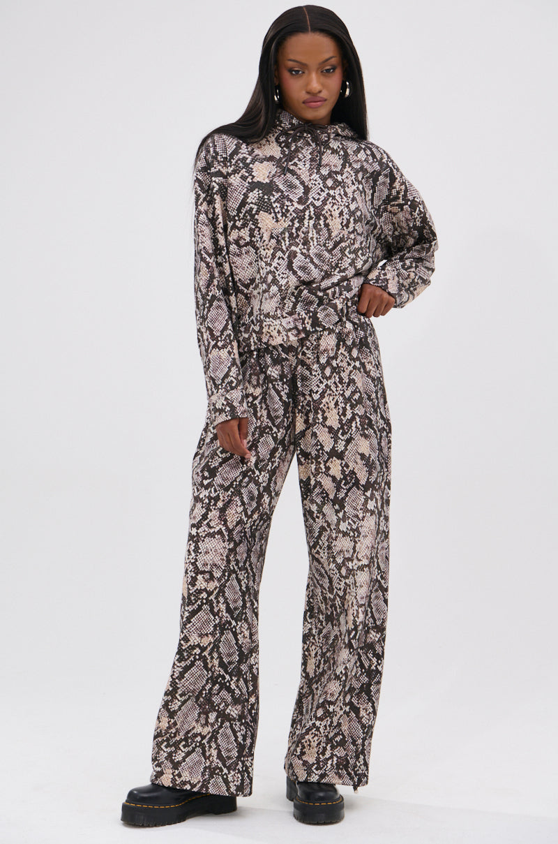 PYTHON WIDE LEG JOGGER