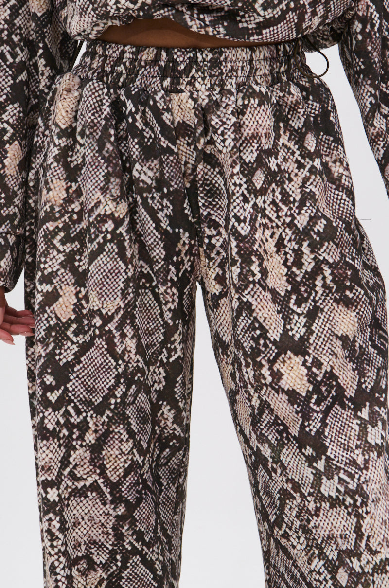 PYTHON WIDE LEG JOGGER