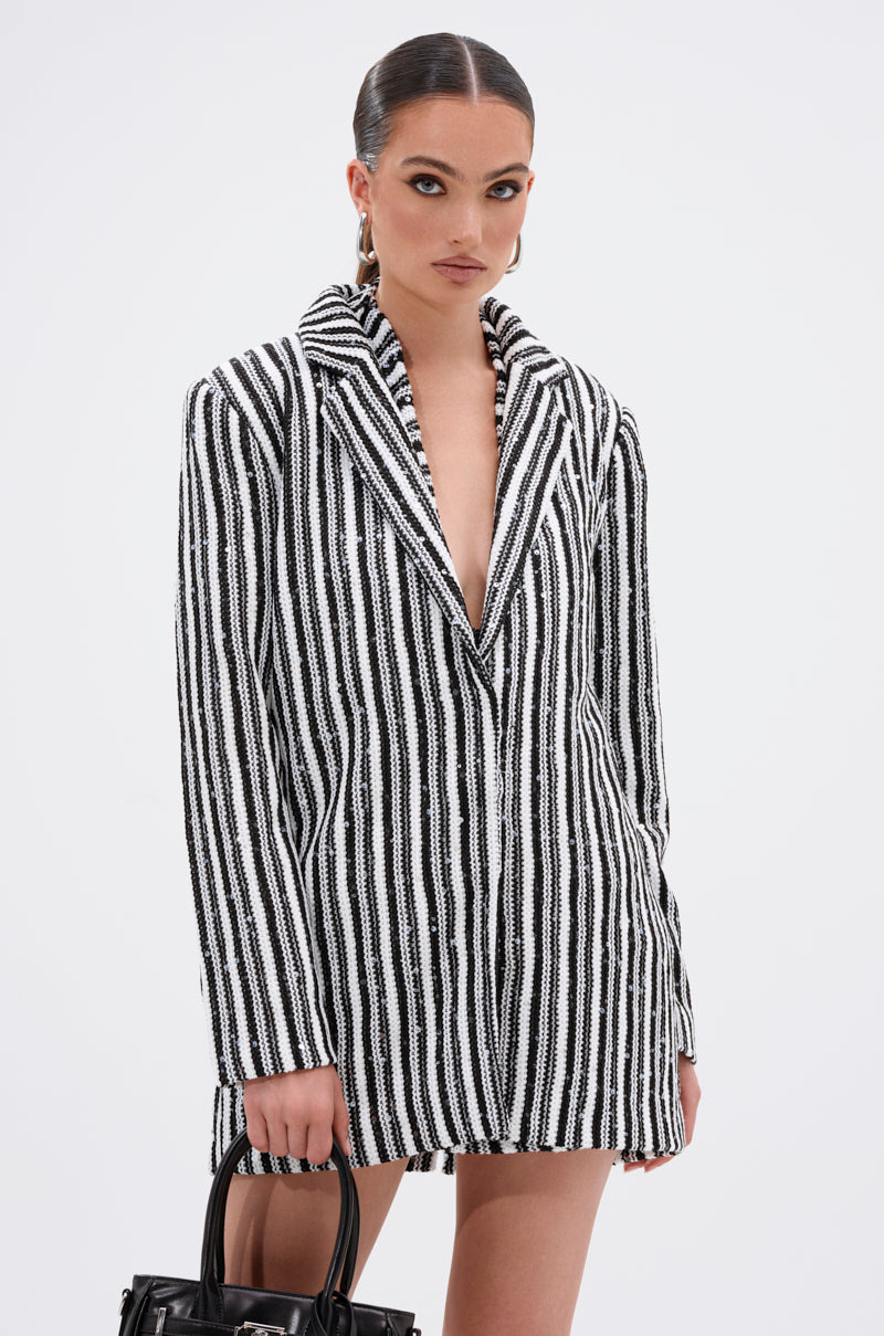 NORTH AVE CROCHET BLAZER