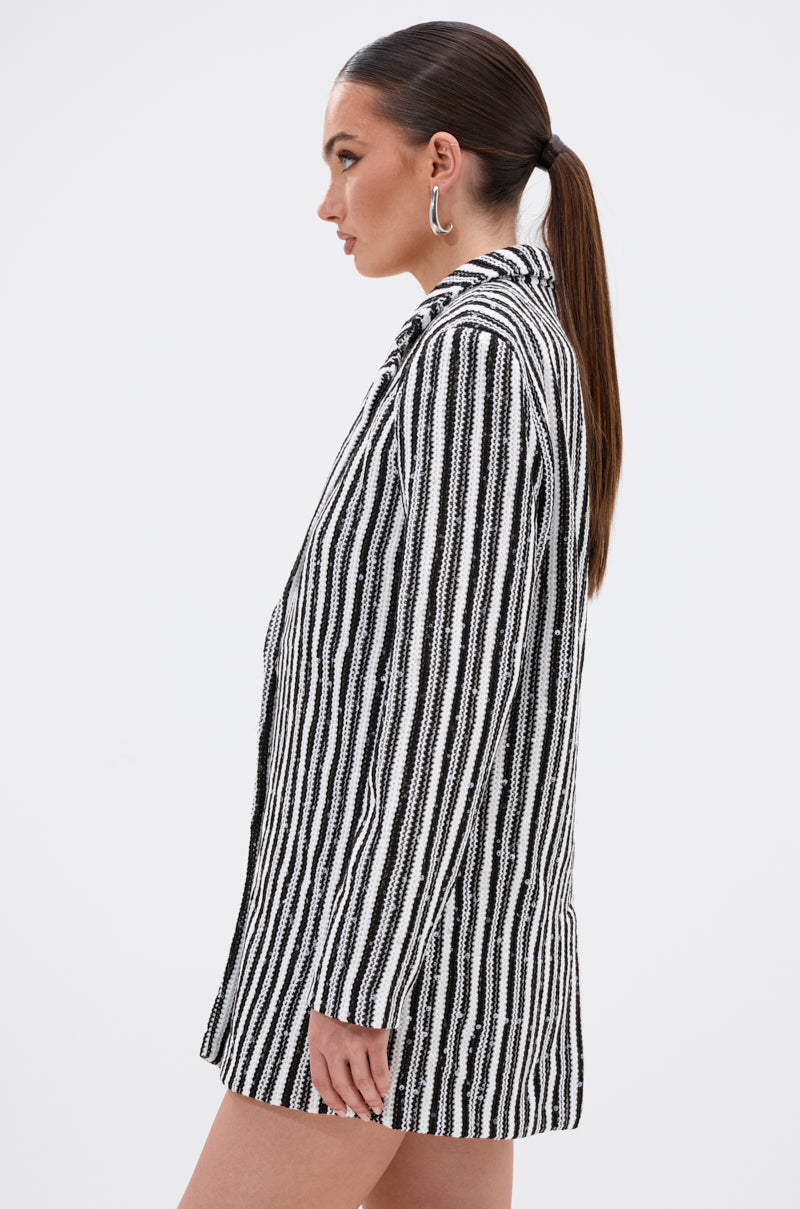 NORTH AVE CROCHET BLAZER