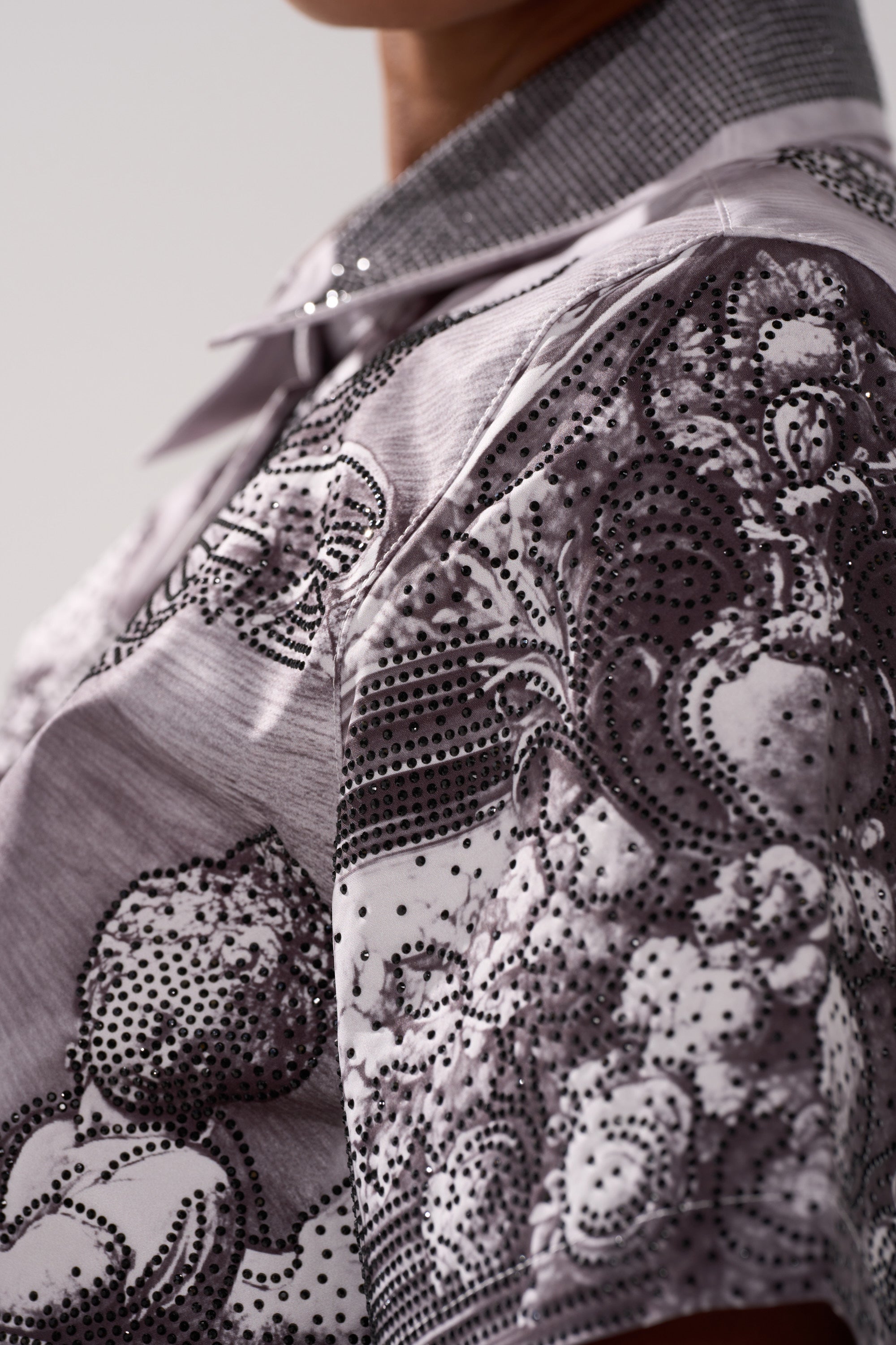 FEELING ALL THE WAVES BUTTON DOWN