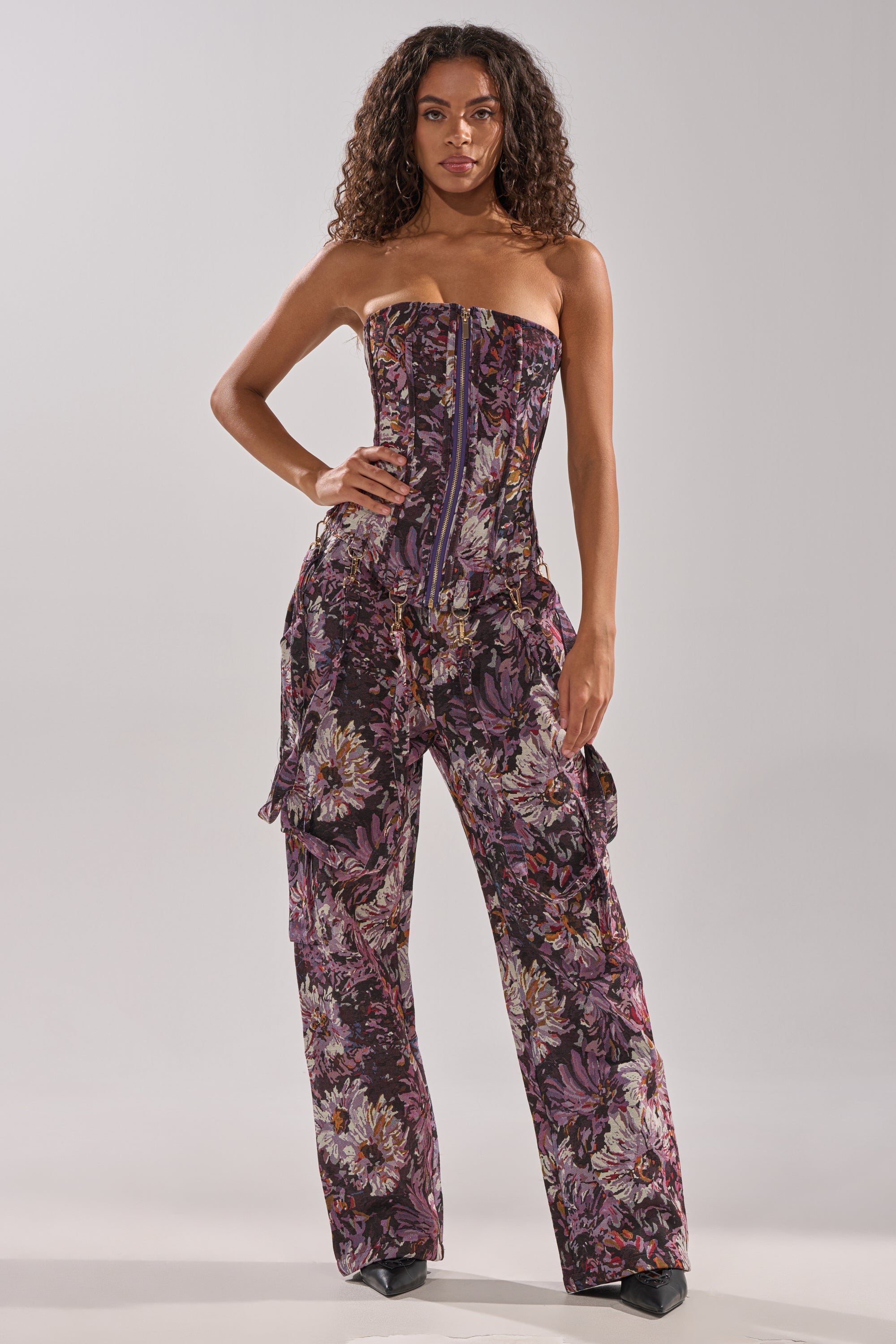 ABOVE THE MIDDLE FLORAL TROUSER