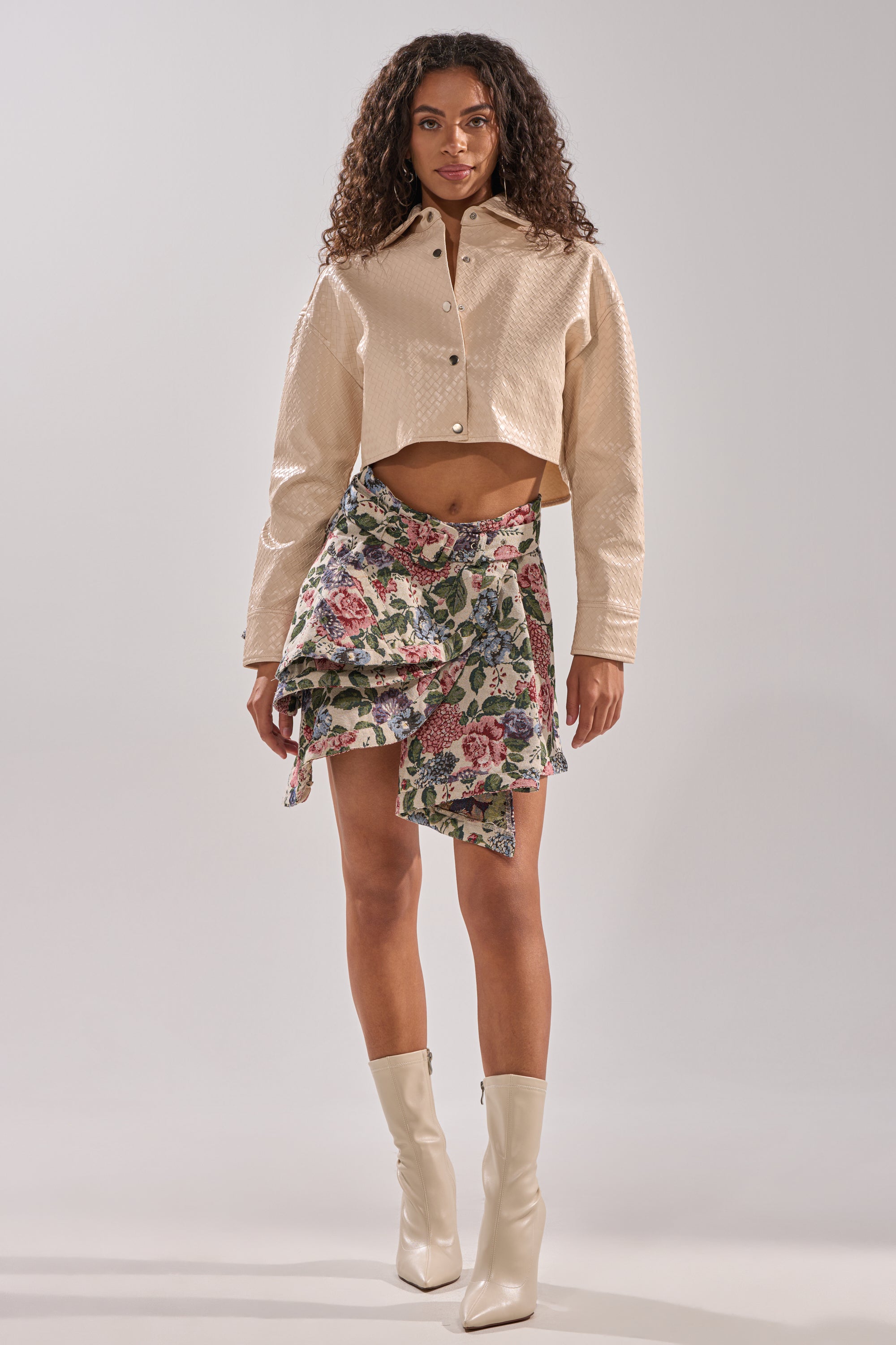GIVE ME FLOWERS MINI SKIRT