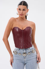 BACK IT UP CORSET TOP IN BURGUNDY