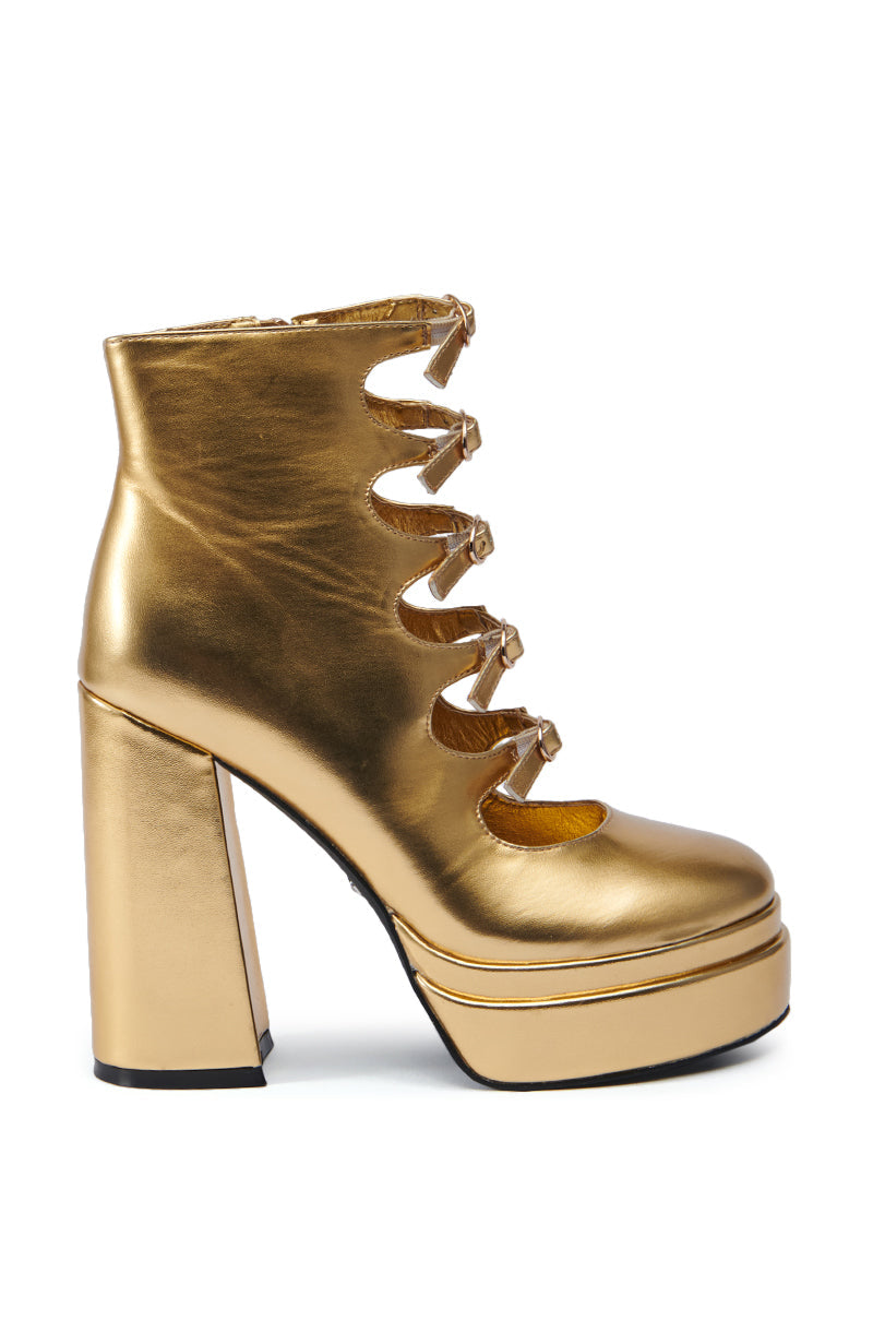 AZALEA WANG TAMALA GOLD CHUNKY PUMP