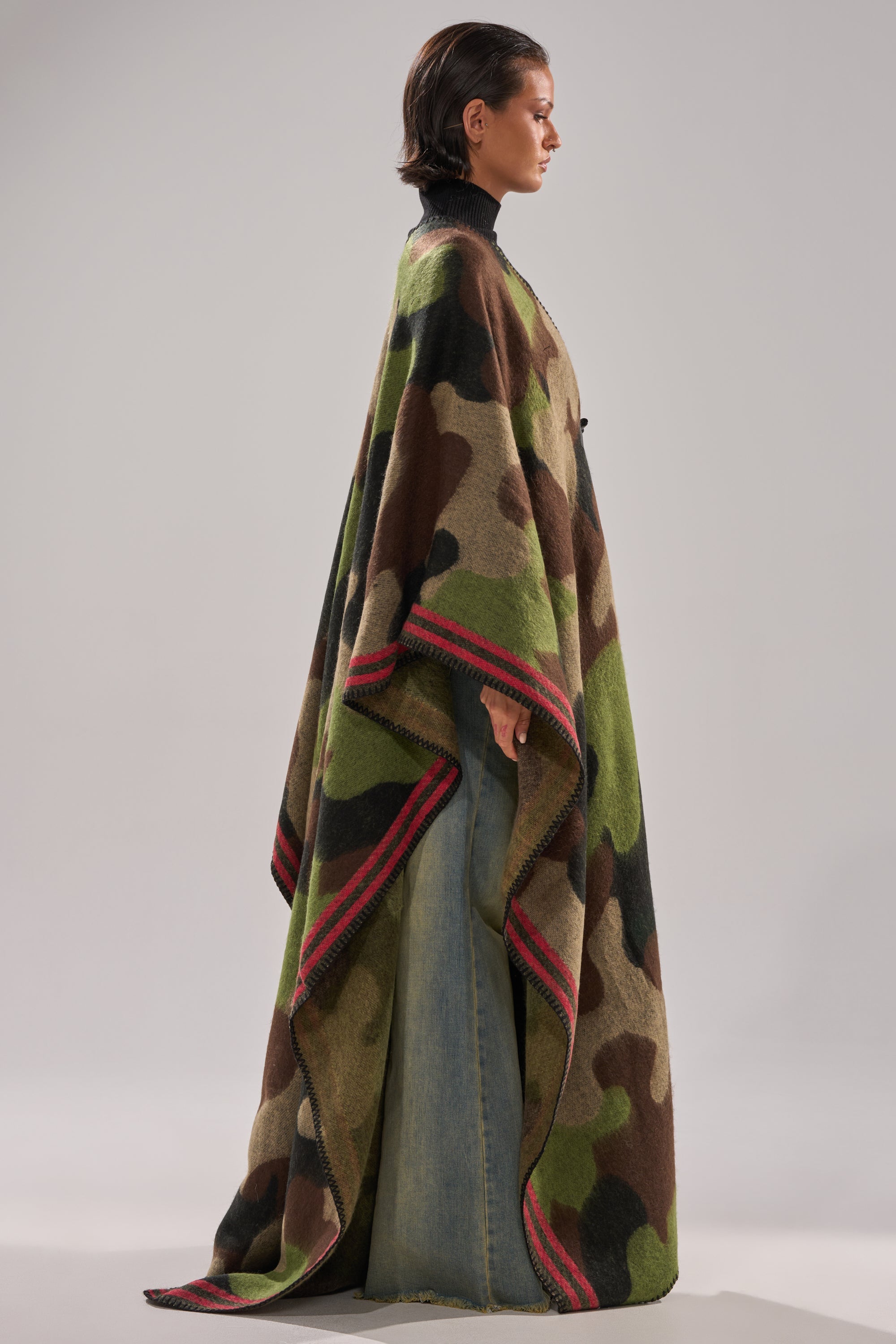 CAMO NIGHTS MAXI PONCHO
