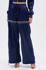 CALL BACK CUTOUT SATIN JOGGER