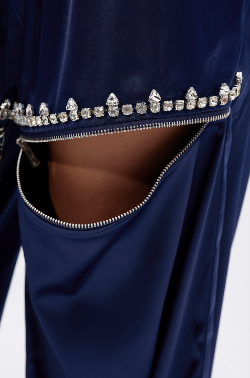 CALL BACK CUTOUT SATIN JOGGER