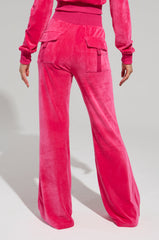 VELOUR GALORE STRAIGHT LEG JOGGER IN PINK