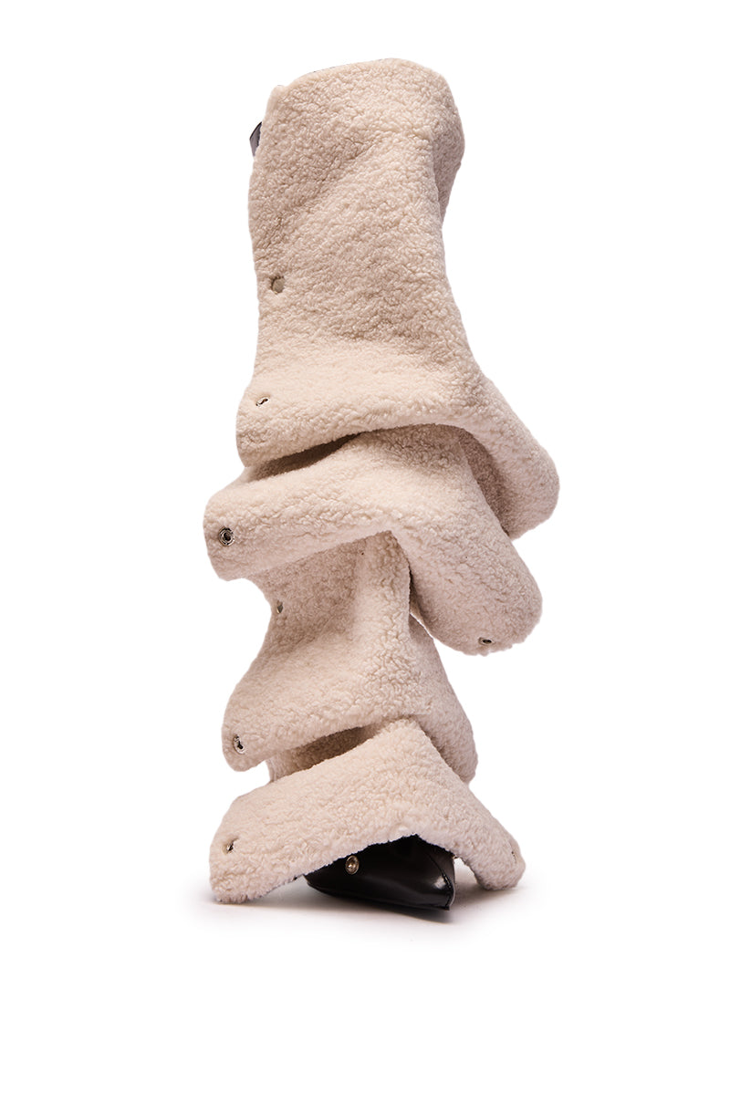 AZALEA WANG VULTURE BLACK SHERPA LINED BOOT