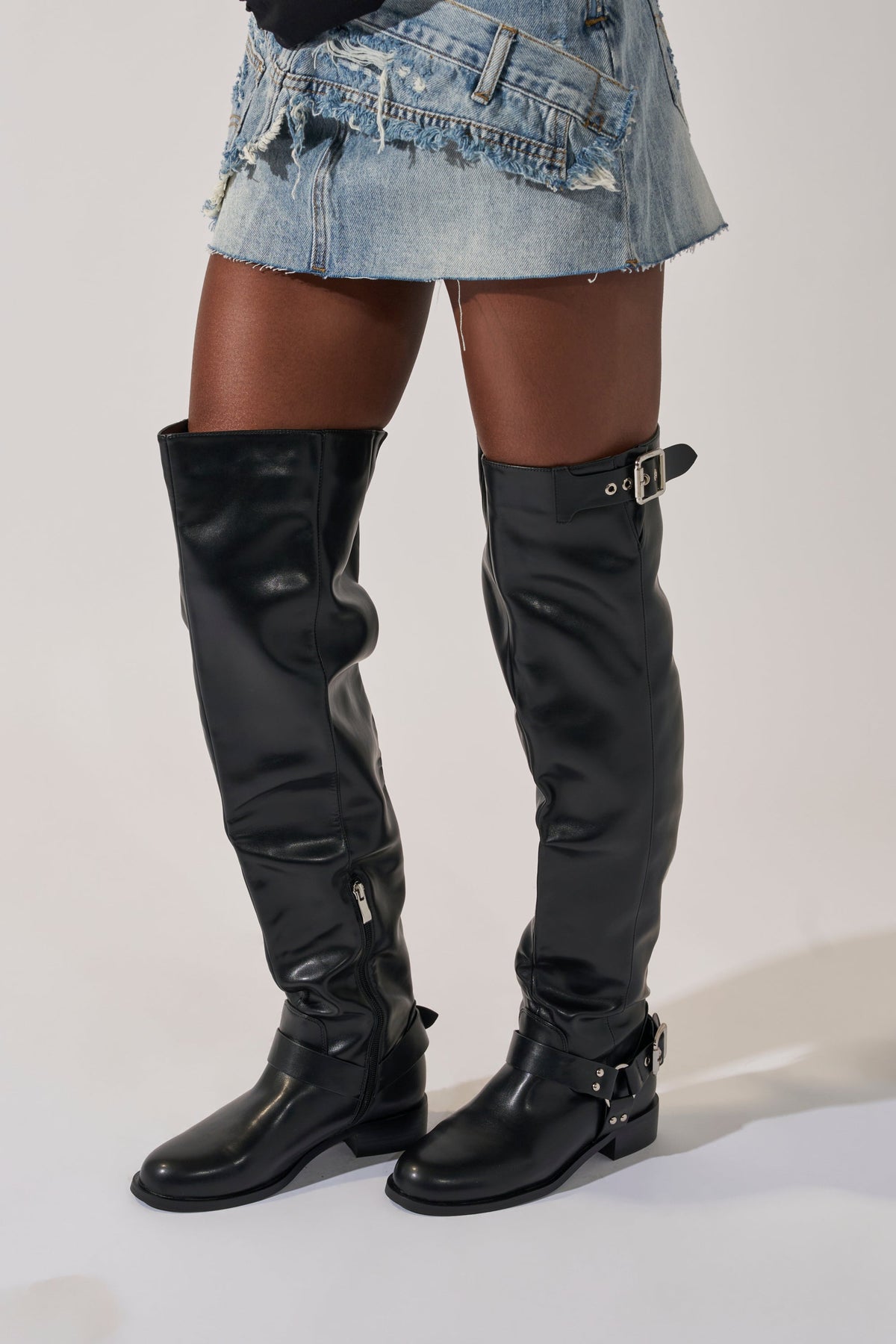 AZALEA WANG XALIIMA BLACK OVER THE KNEE RIDING BOOT