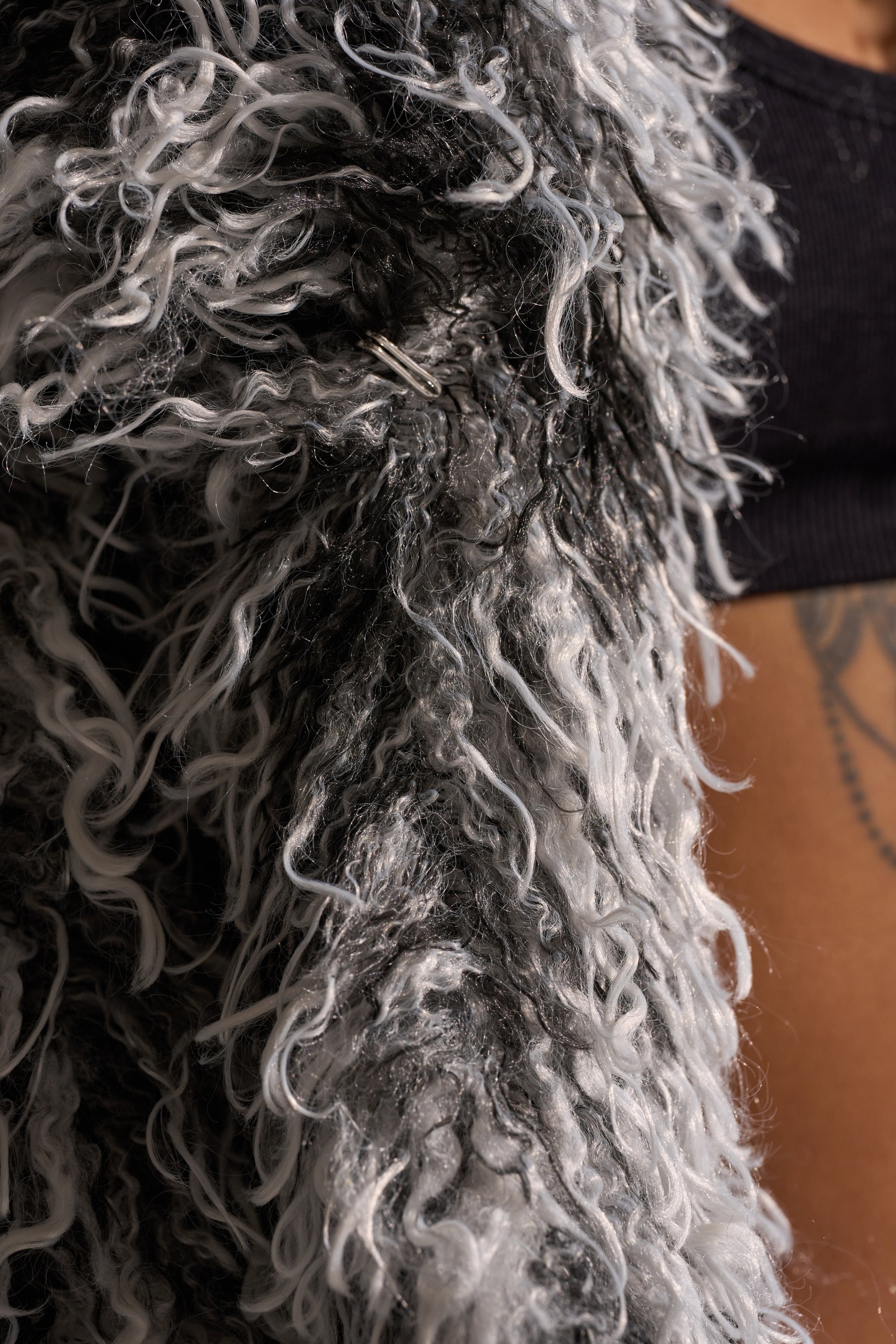 RENDEZVOUS SHAGGY FAUX FUR