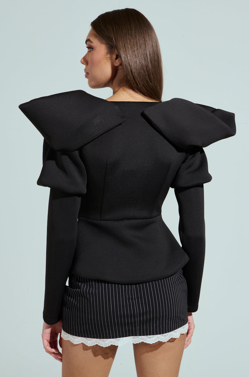 MILA FITTED BLOUSE IN BLACK