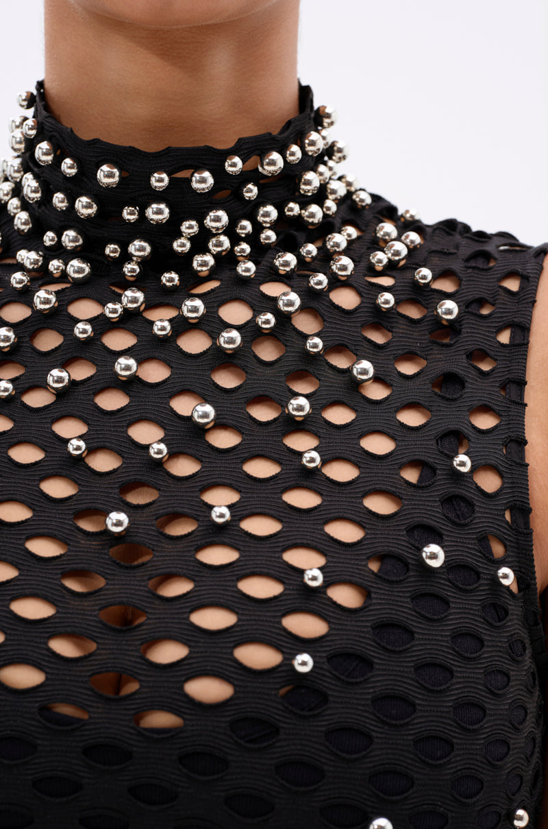 METAL ORB DISTRESSED SLEEVELESS TOP