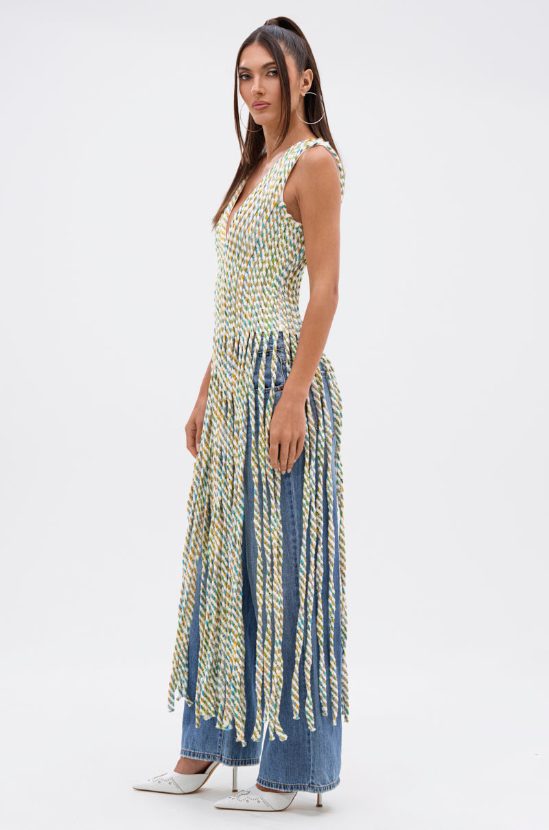 TIED DOWN V-NECK ROPE TOP