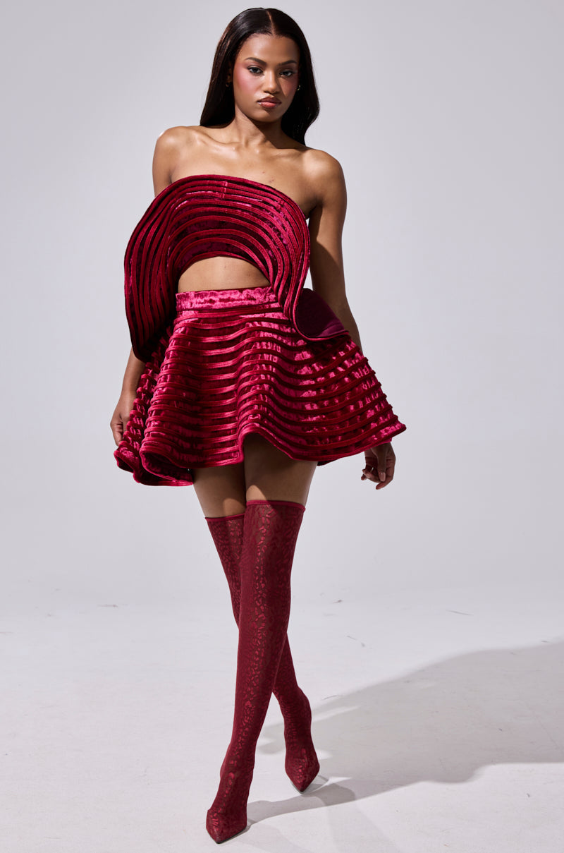 STAR OF THE SHOW VELVET MINI SKIRT