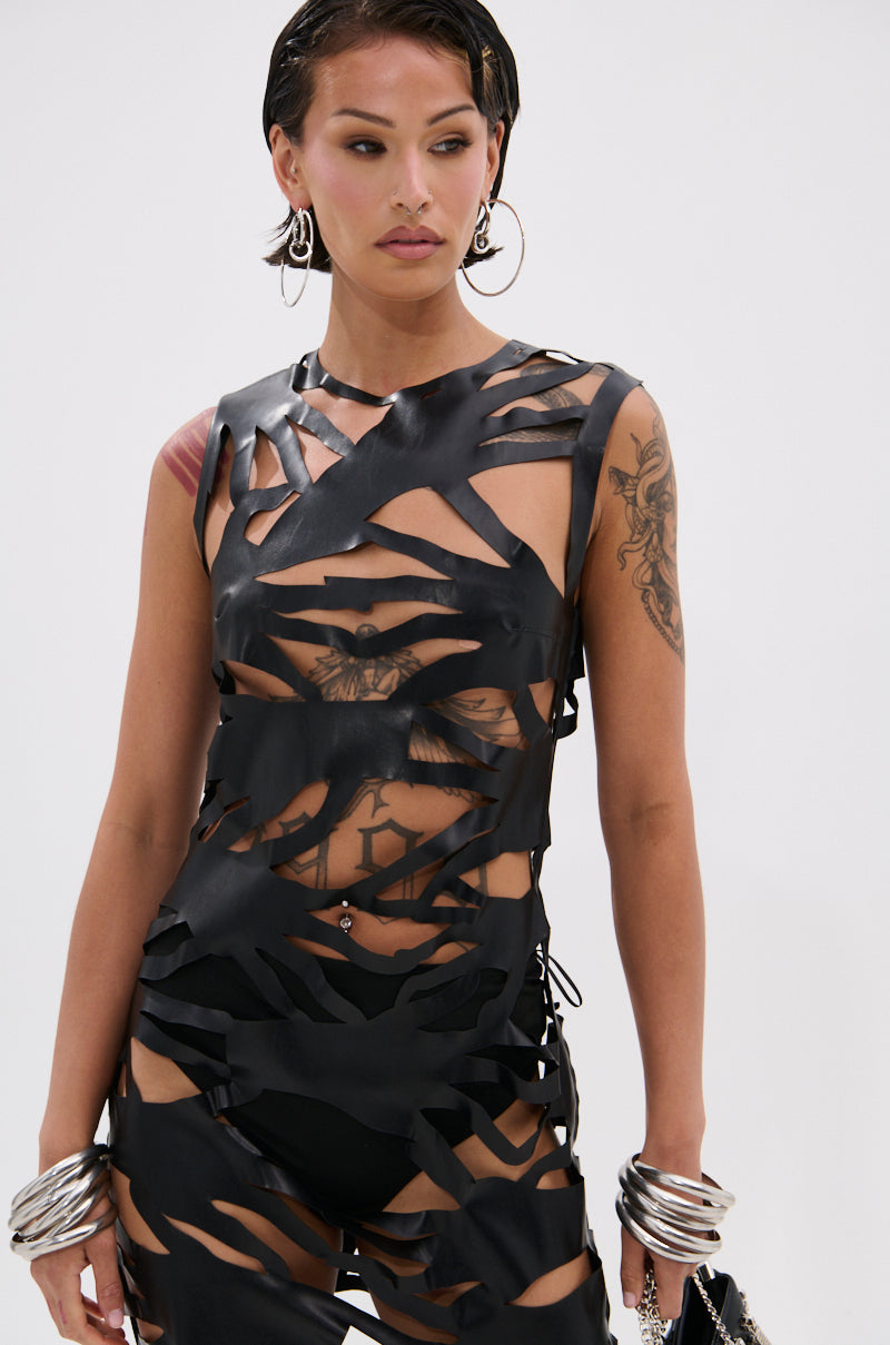 ROUND OF APPLAUSE CUTOUT MAXI DRESS