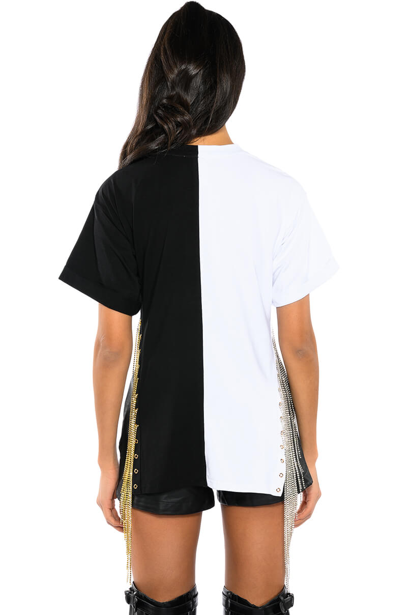 ABOVE AVERAGE HALF HALF CHAIN DETAIL OVERSIZED TEE