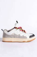 AKIRA ECLIPSE FLAT SNEAKER IN WHITE