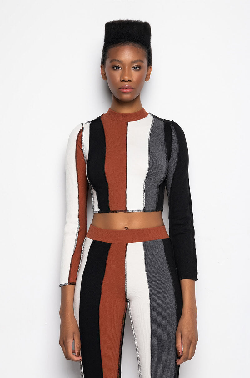 ALL DAY CONTRAST TRIM TURTLENECK TEE