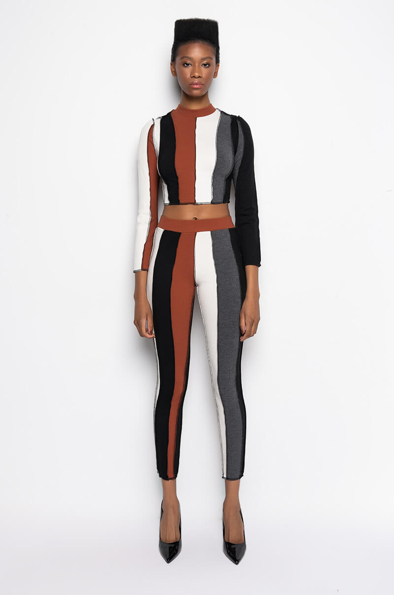 ALL DAY CONTRAST TRIM TURTLENECK TEE