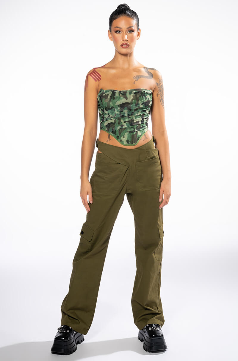 ALL I WANT DETAILED WAIST STRAIGHT CARGO PANT