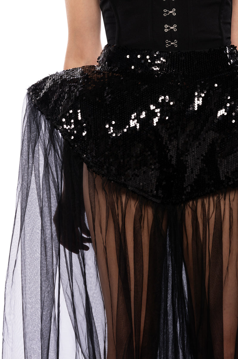 ALL OF THE DRAMA TULLE OVERLAY SEQUINED FASHION SHORT
