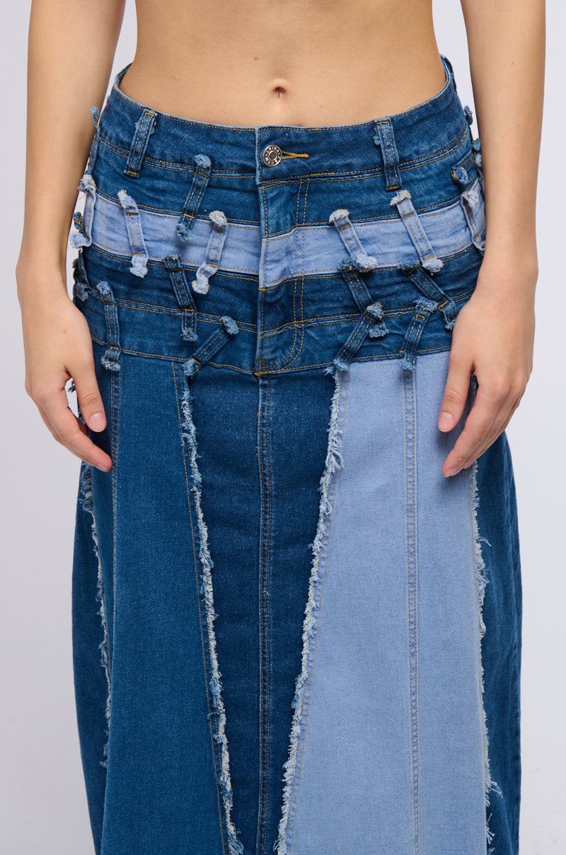 ALL OVER DISTRESSED DENIM SKIRT