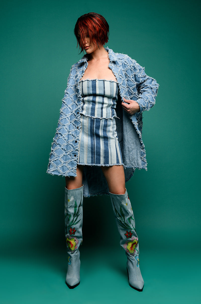 ALL THINGS DENIM STRAPLESS TOP