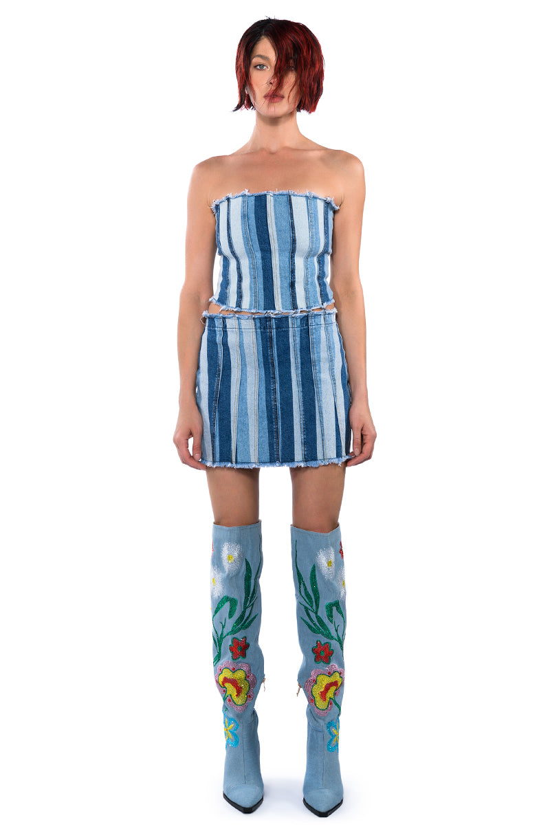 ALL THINGS DENIM STRAPLESS TOP