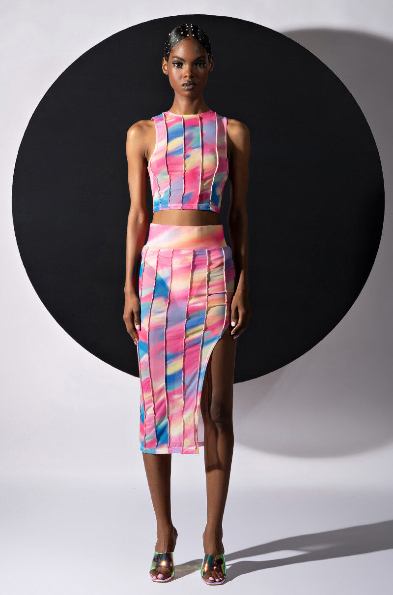 ALWAYS THE BRIGHT LIGHT MESH CROP TOP