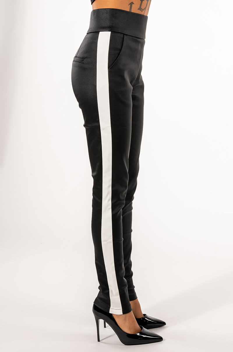 AMMO X AKIRA BIG BOOTY HIGH WAIST PLEATHER PANT WITH SIDE STRIPE