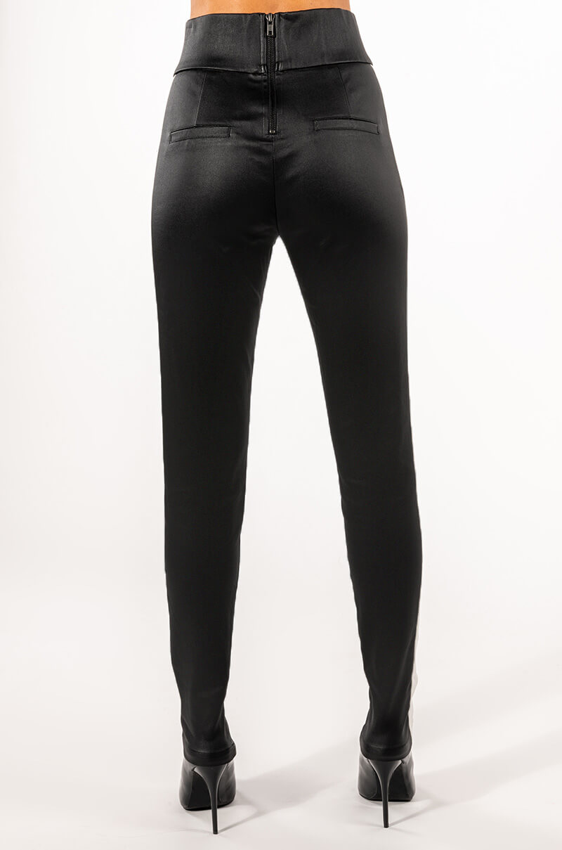 AMMO X AKIRA BIG BOOTY HIGH WAIST PLEATHER PANT WITH SIDE STRIPE