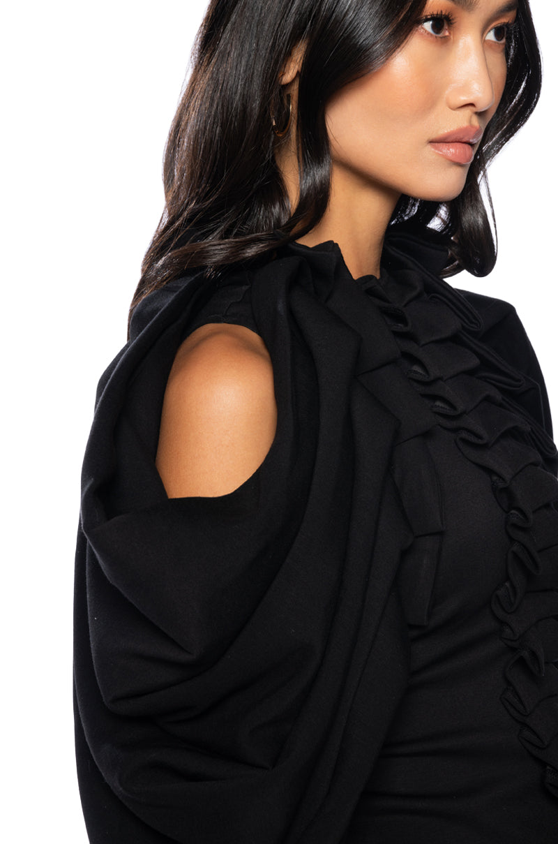 ANNIKA STATEMENT SLEEVE TOP