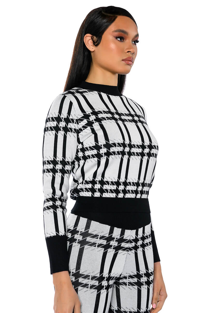 ASPEN VACAY LONG SLEEVE SWEATER