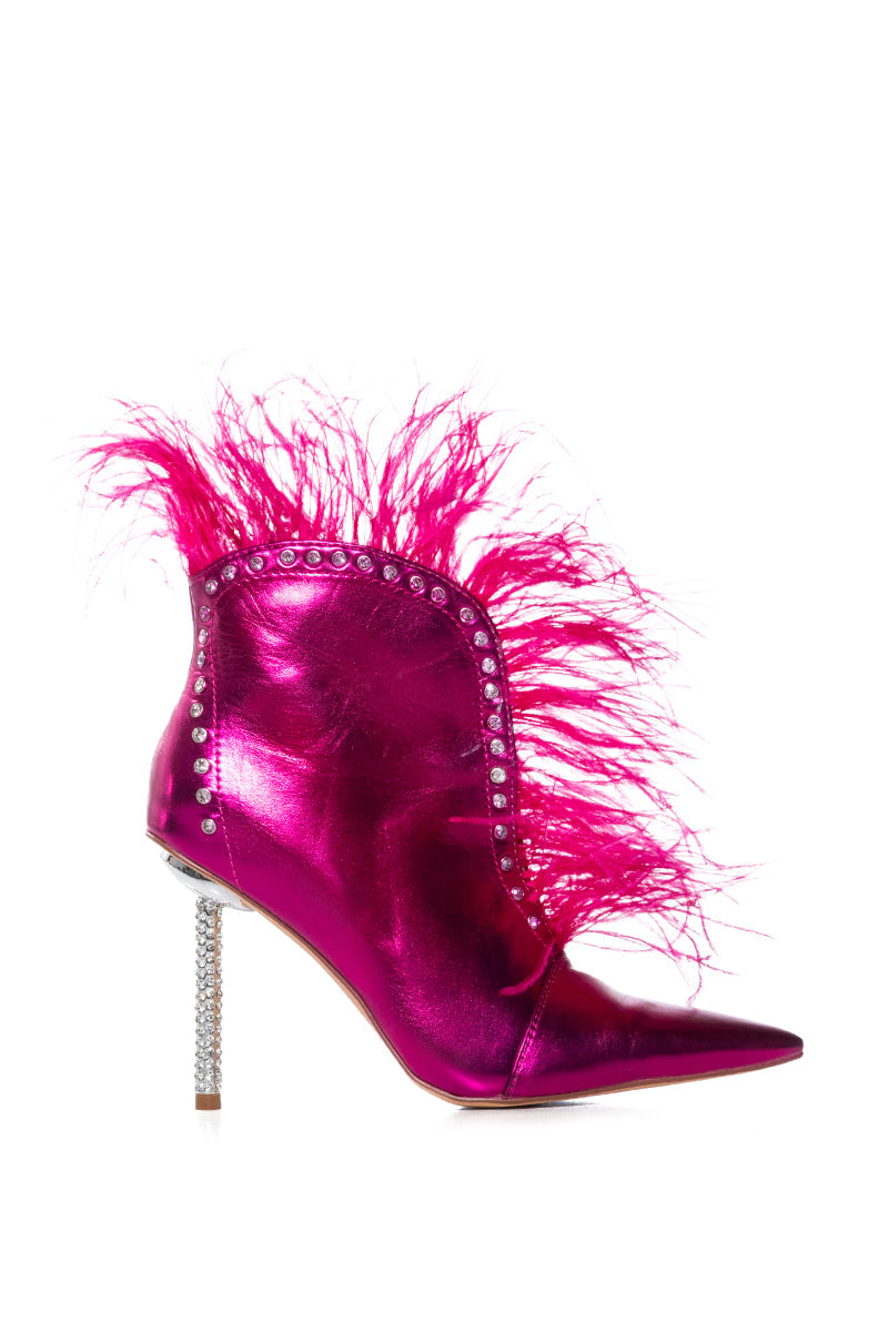AZALEA WANG ALEJANDRA FUCHSIA FEATHER BOOTIE