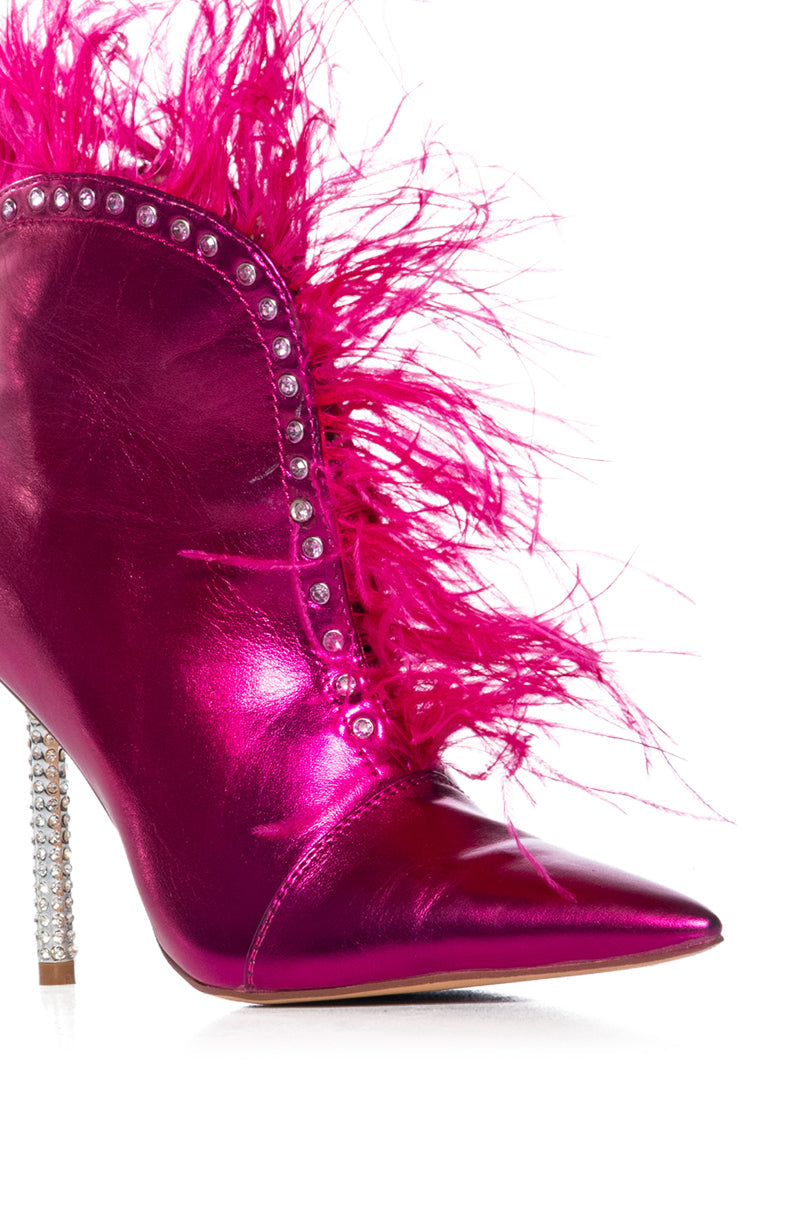 AZALEA WANG ALEJANDRA FUCHSIA FEATHER BOOTIE