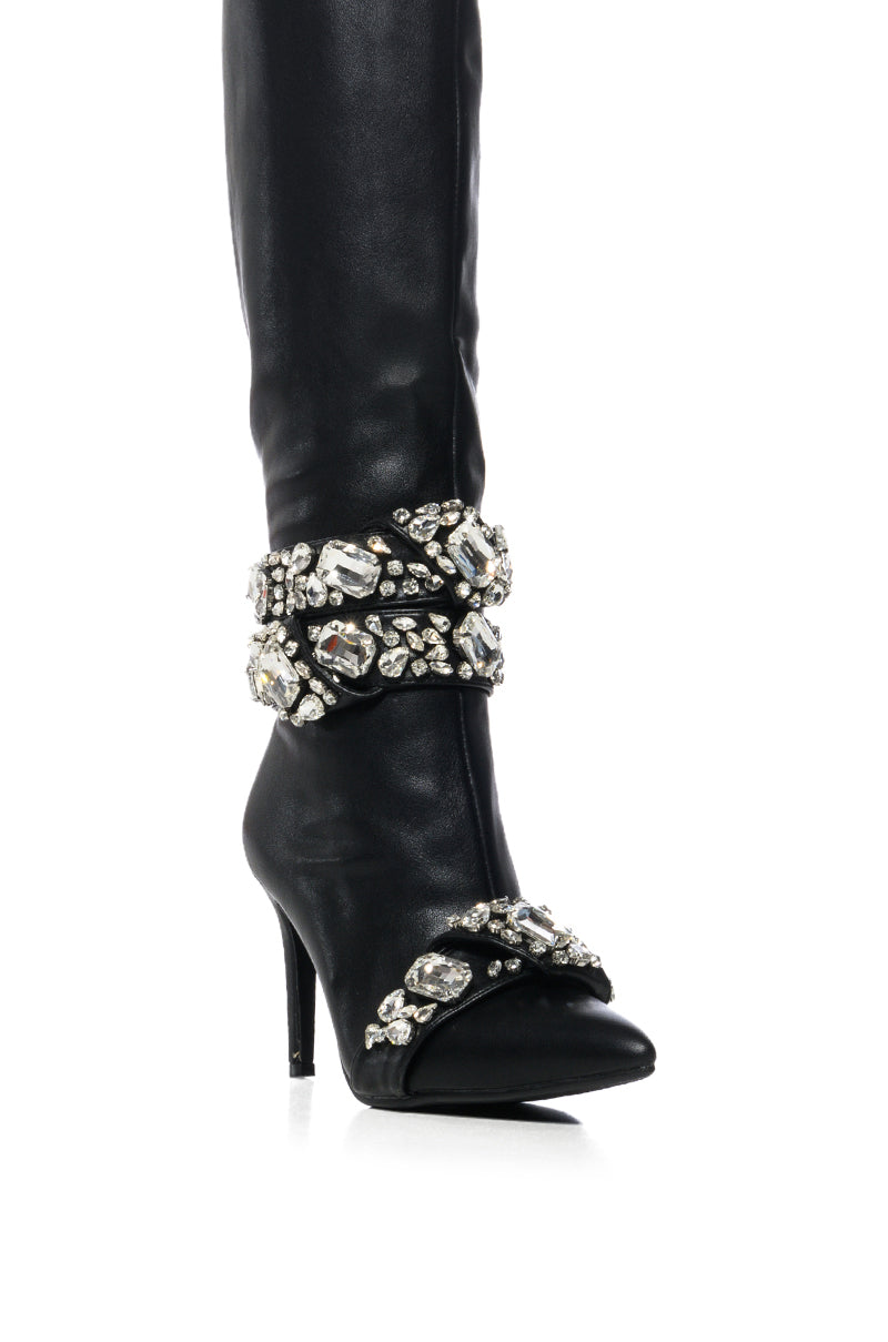 AZALEA WANG ALONZA BLACK DIAMOND EMBELLISHED BOOT
