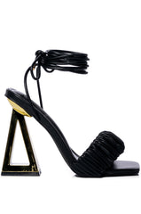 AZALEA WANG AMIE CHUNKY SANDAL IN BLACK