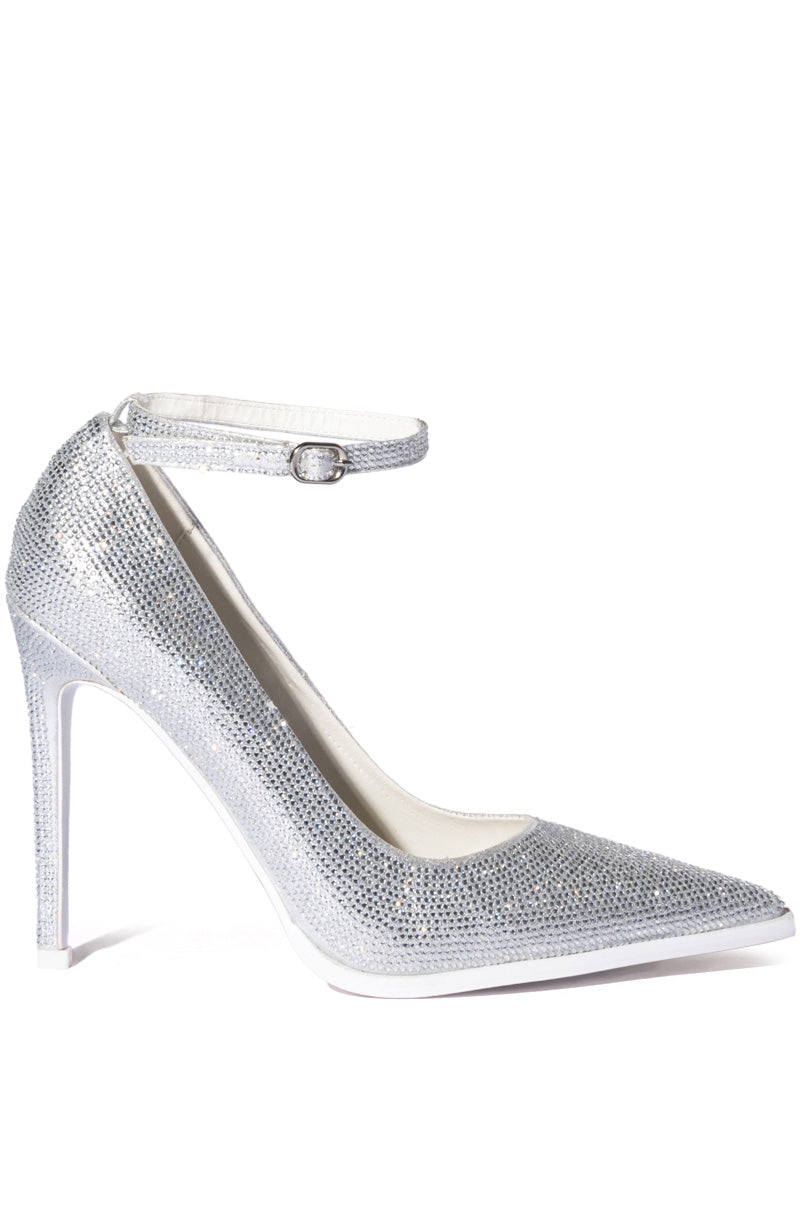 AZALEA WANG BRIE EMBELLISHED PUMP IN SILVER